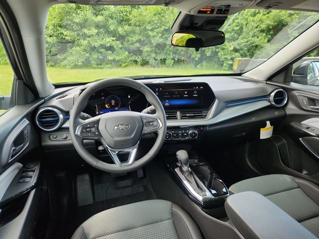 New 2026 Chevrolet Trax LT w/ Driver Confidence Package FWD image 20