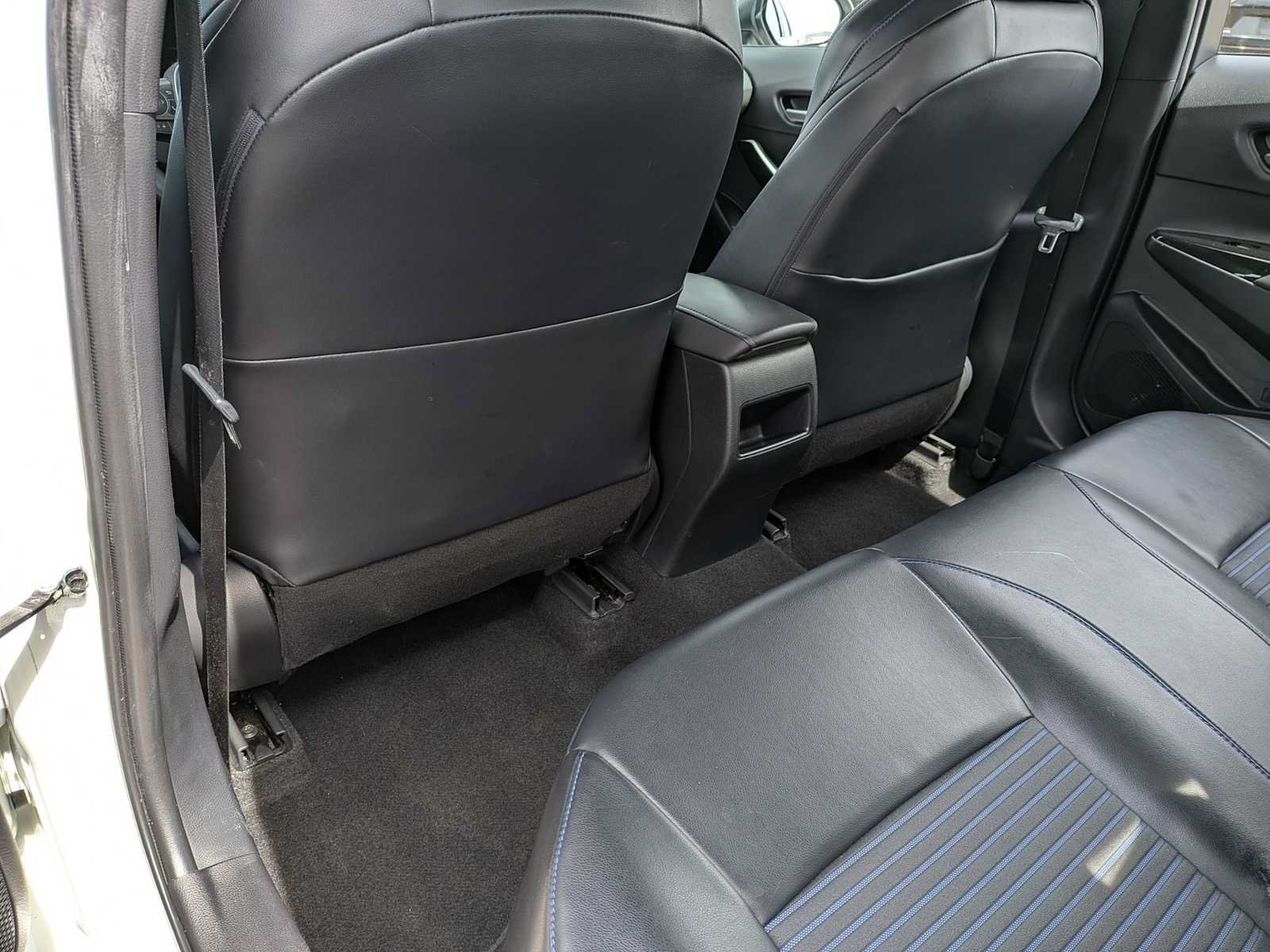 Used 2020 Toyota Corolla XSE FWD image 18