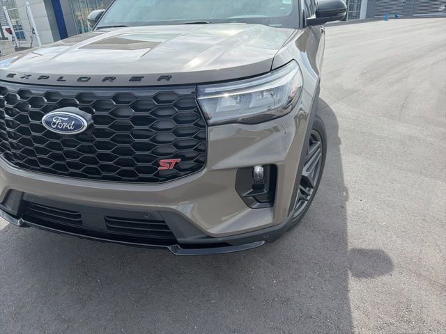 New 2026 Ford Explorer ST AWD/4WD image 9