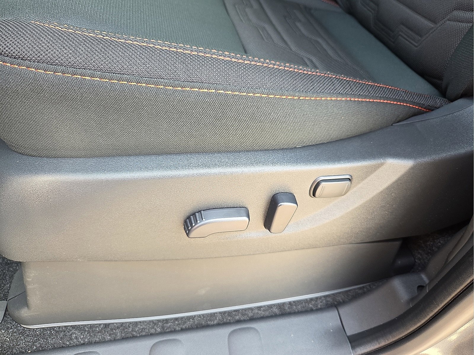 New 2026 Nissan Frontier PRO-4X w/ Pro-4x Convenience Package image 14