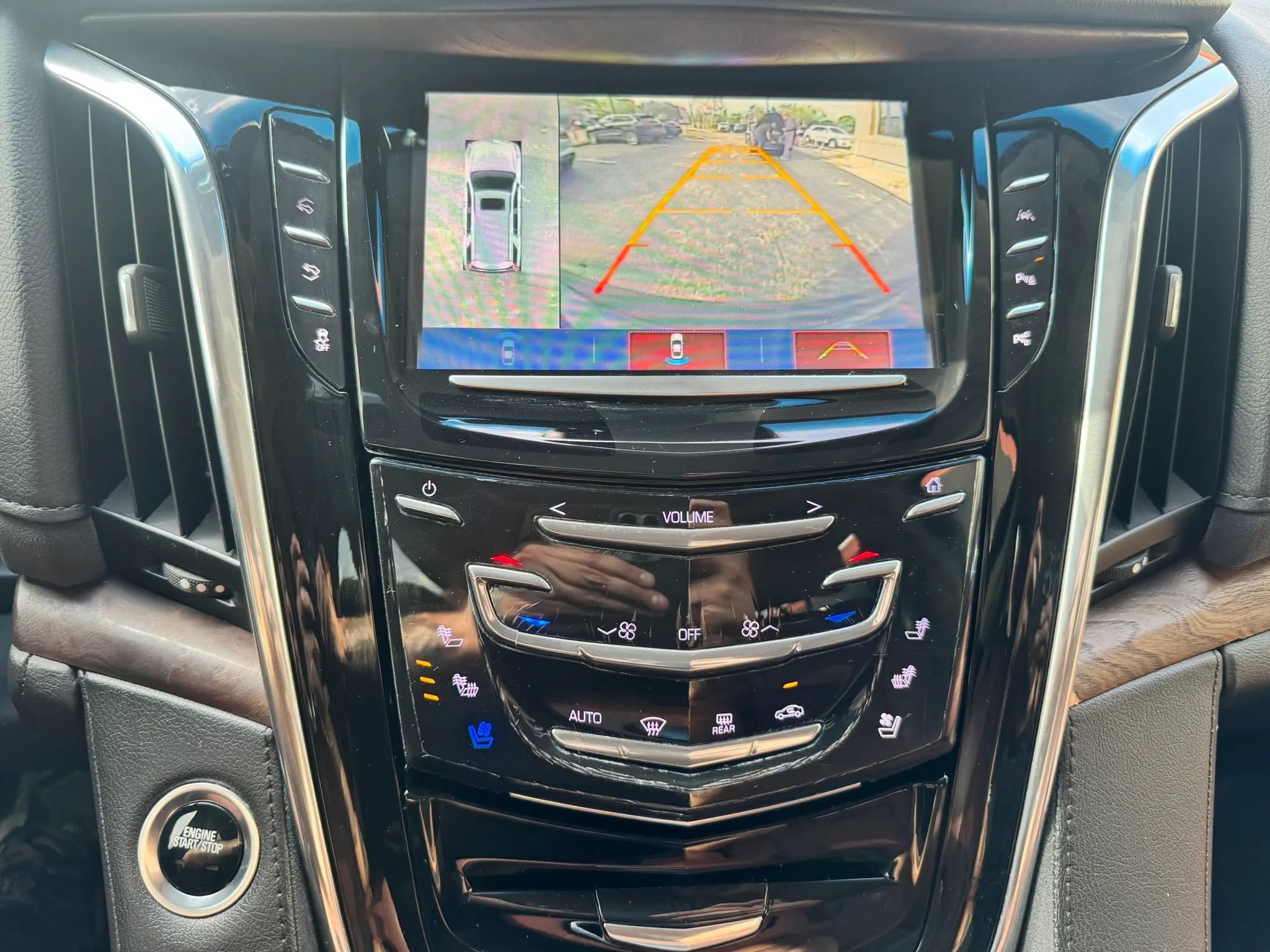 Used 2017 Cadillac Escalade ESV Premium Luxury AWD/4WD image 42