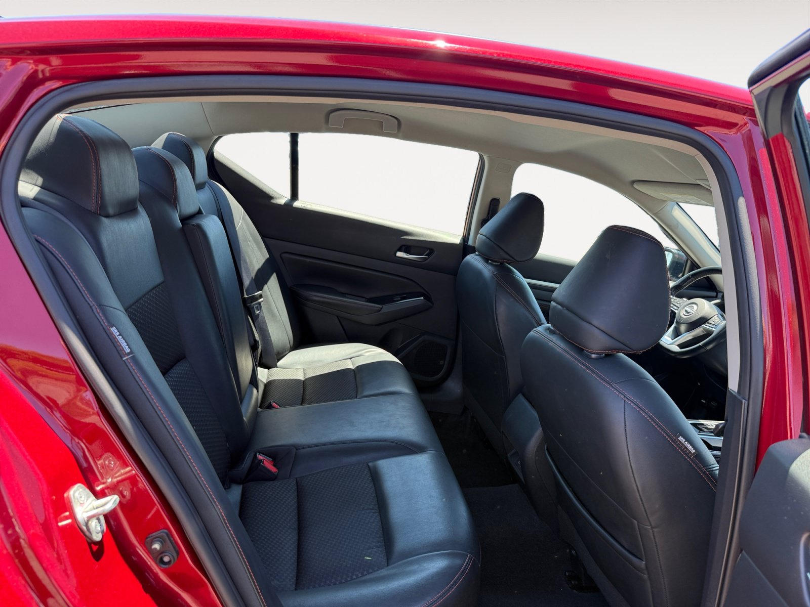 Used 2023 Nissan Altima 2.5 SR FWD image 18