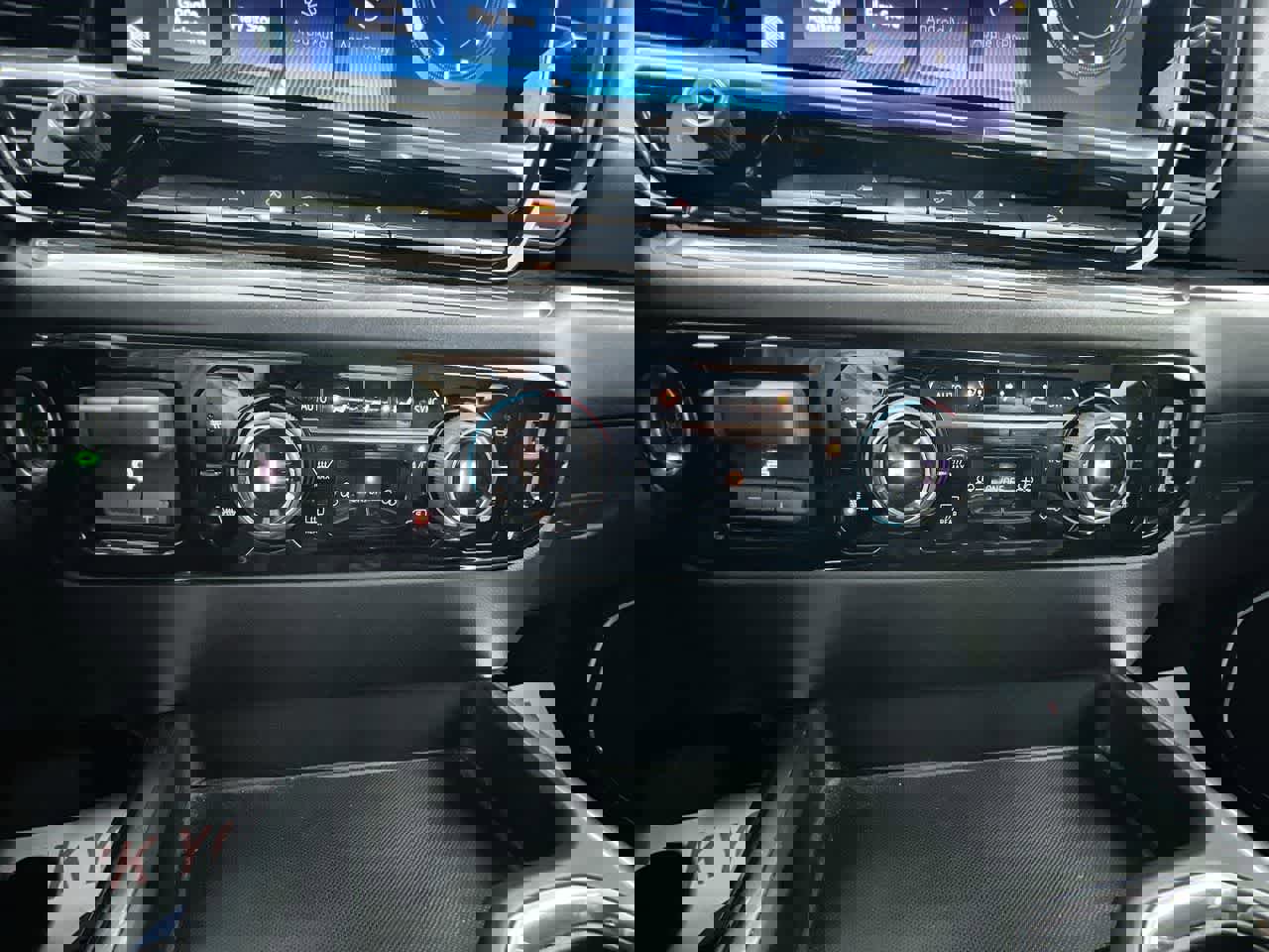 Used 2024 Chevrolet Silverado 1500 RST image 17