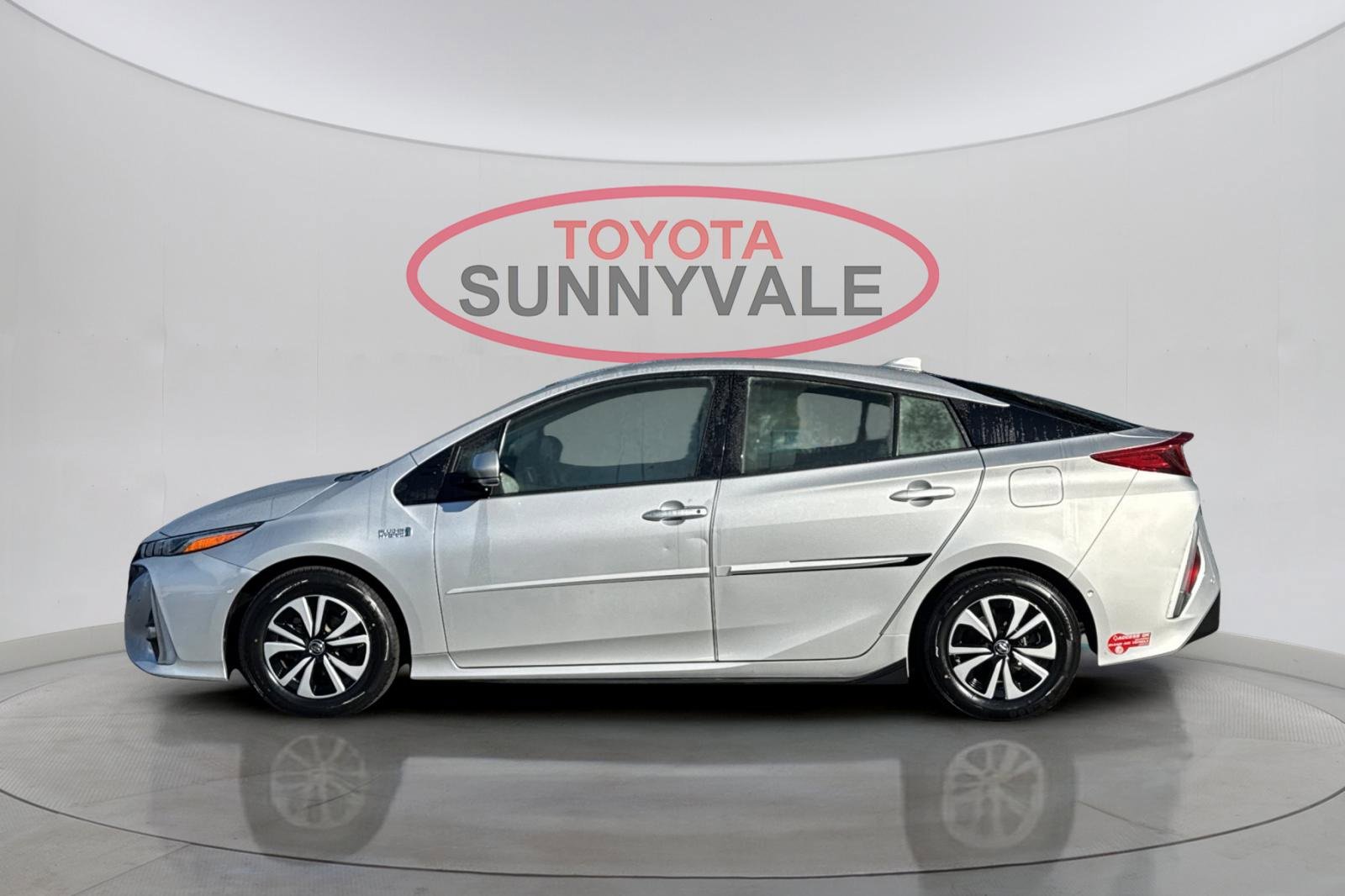 Used 2017 Toyota Prius Prime Advanced image 7