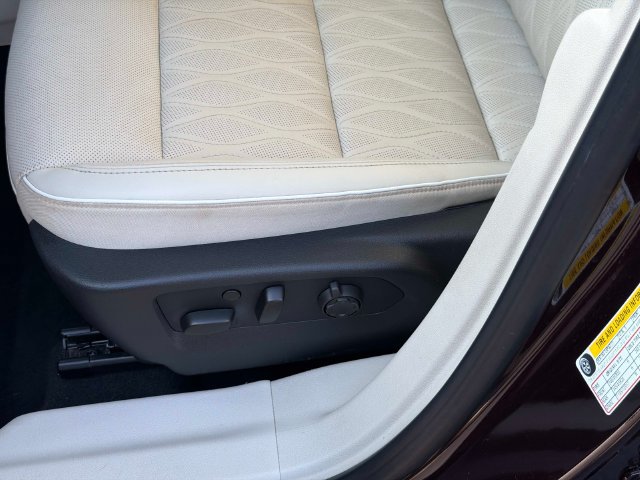 Used 2021 Buick Envision Avenir FWD image 21