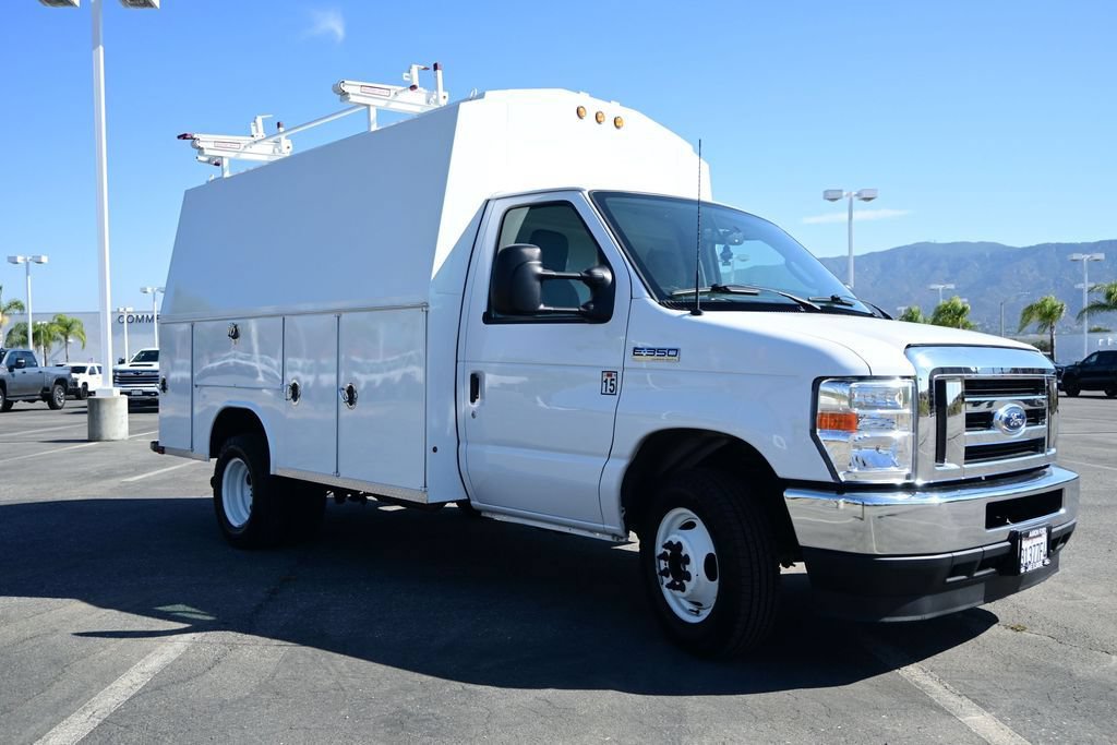 Used 2023 Ford E-350 and Econoline 350 Super Duty w/ Power Windows & Locks Group RWD image 5