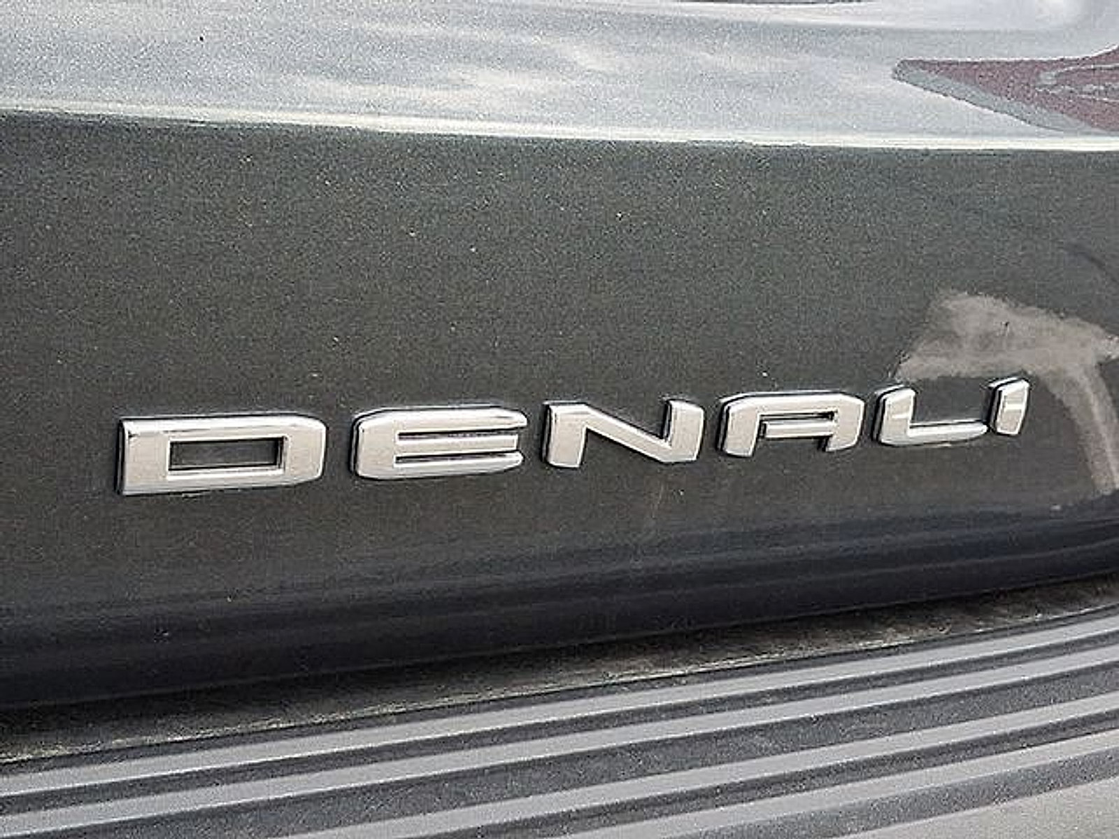 Used 2021 GMC Yukon Denali w/ Denali Ultimate Package AWD/4WD image 45