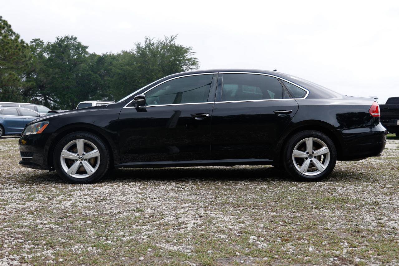 Used 2013 Volkswagen Passat 2.5 SE FWD image 3