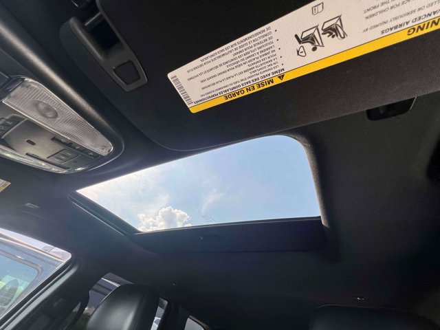 Used 2019 Jeep Grand Cherokee Altitude AWD/4WD image 39