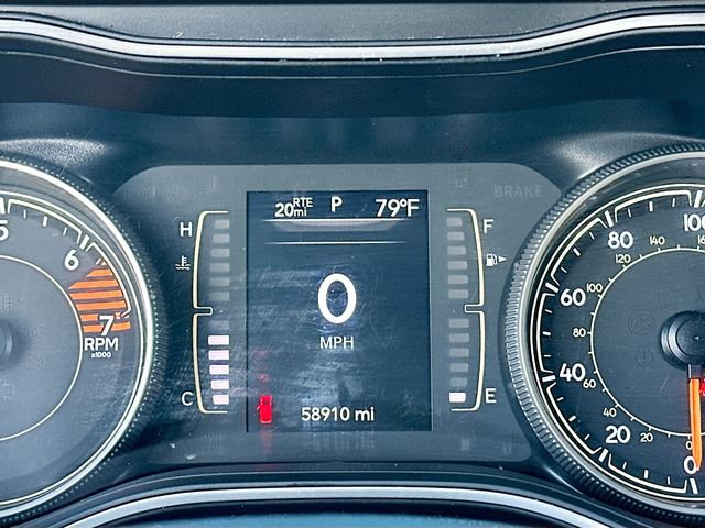 Used 2021 Jeep Cherokee Latitude Plus image 12