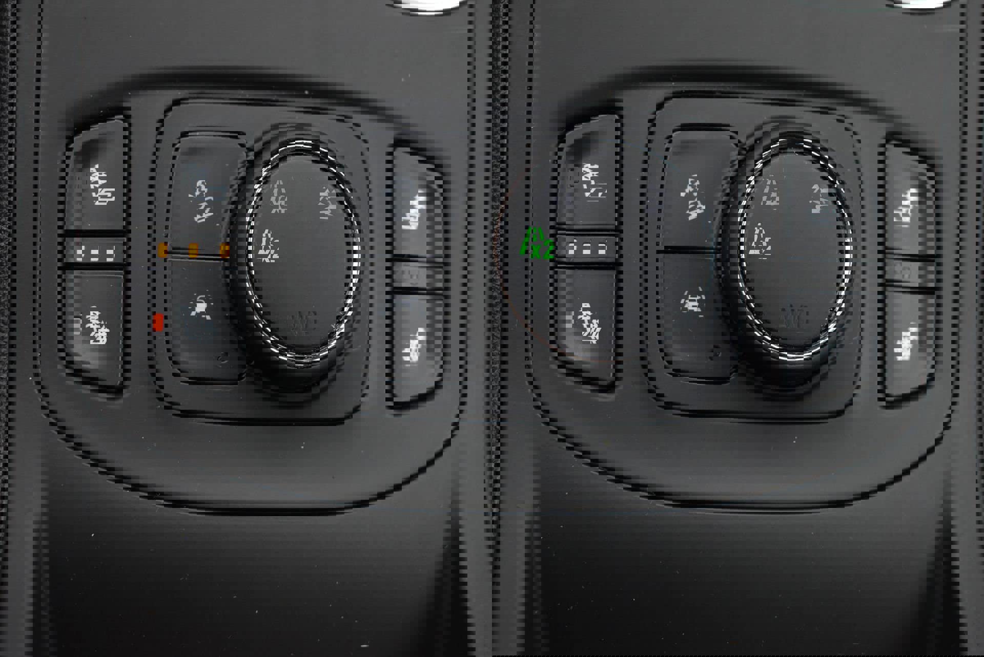 Used 2022 GMC Terrain SLE w/ Driver Convenience Package image 31