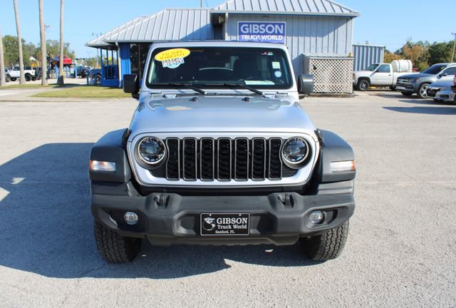 Used 2024 Jeep Wrangler Sport S image 2