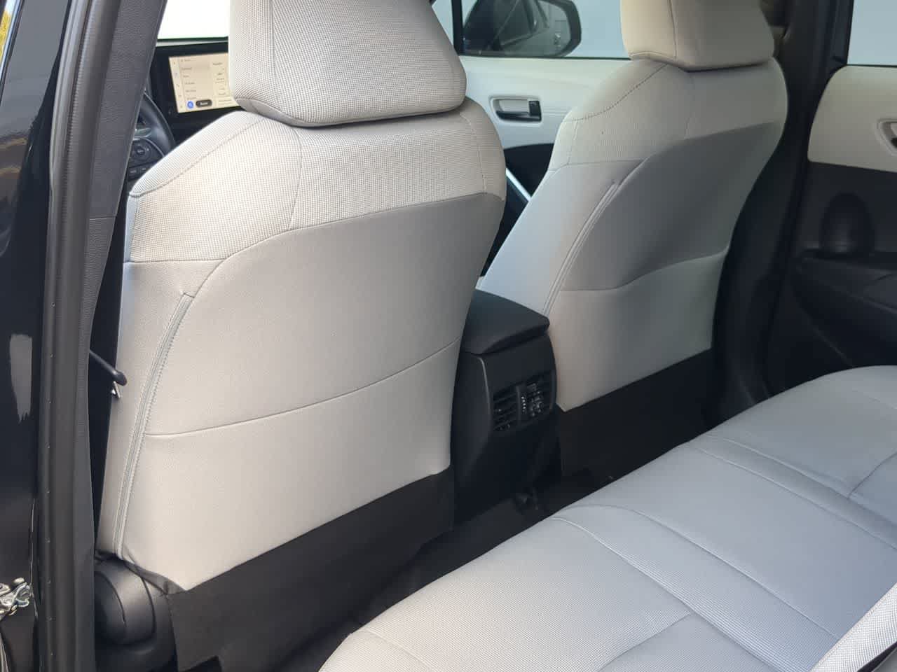 Used 2024 Toyota Corolla Cross L FWD image 18