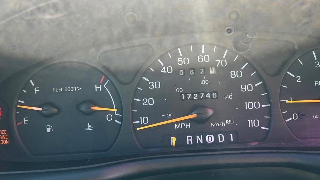 Used 1998 Ford Taurus SE FWD image 18