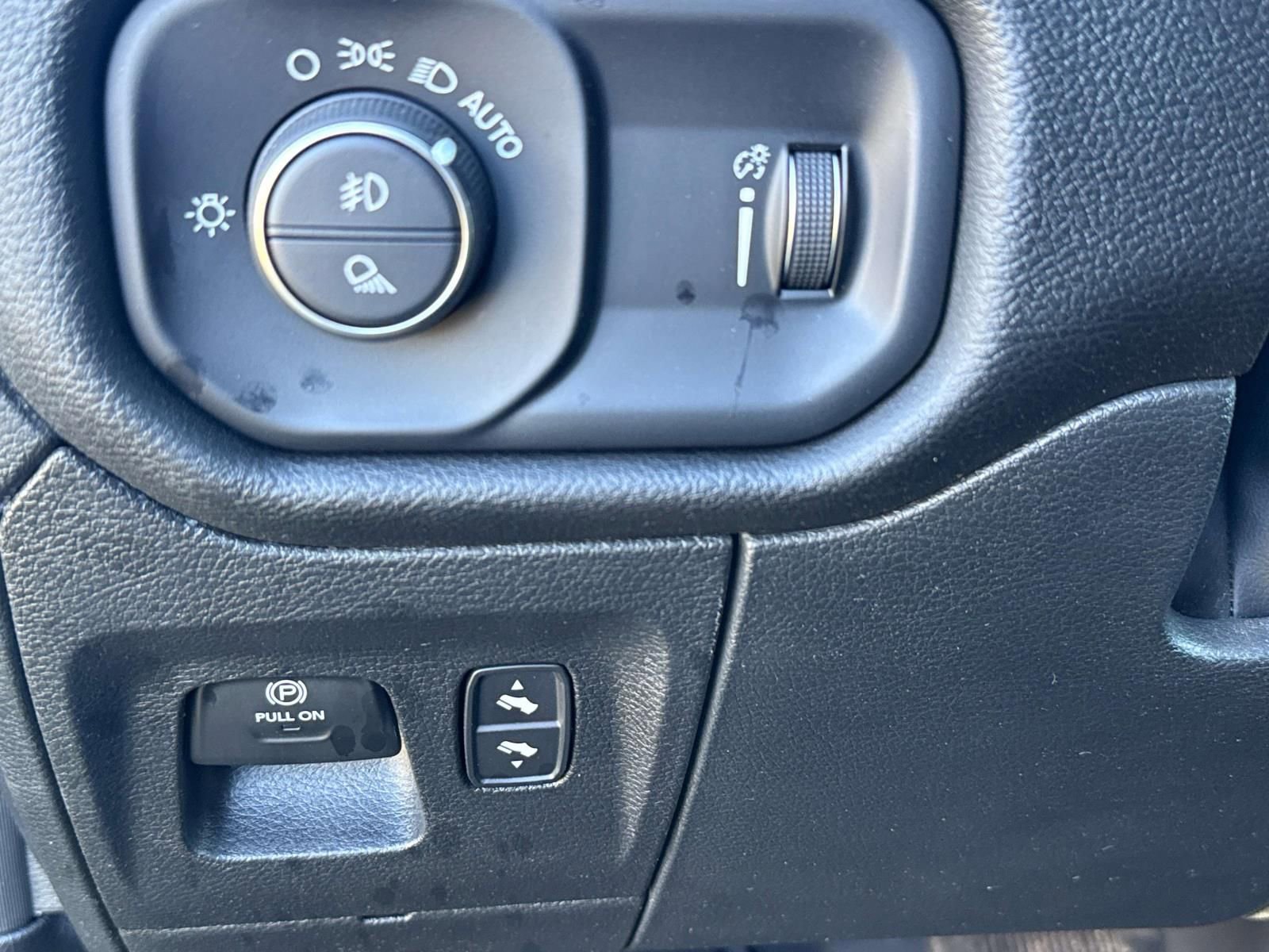 Used 2024 RAM 1500 Big Horn image 27