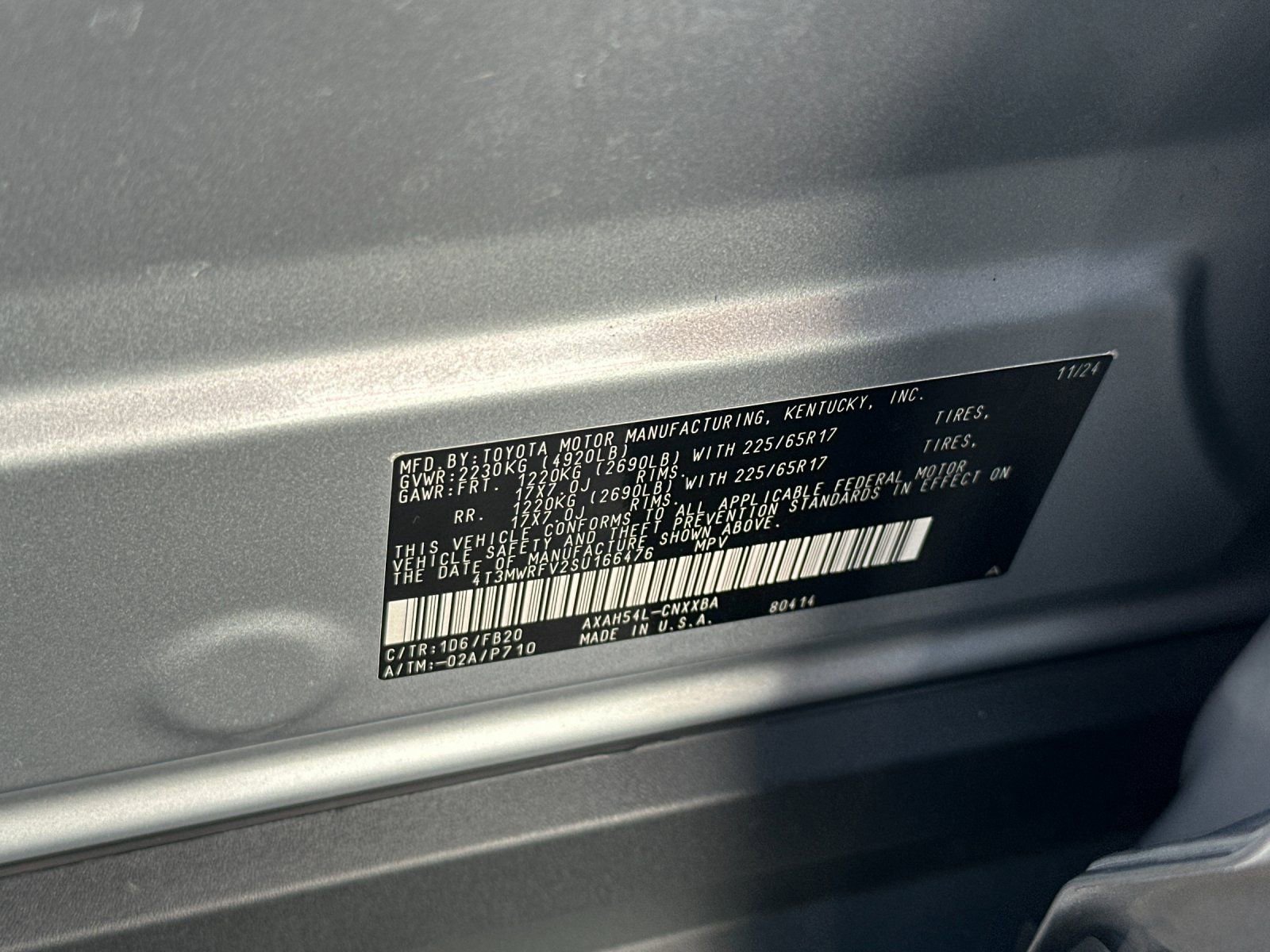 Used 2025 Toyota RAV4 LE AWD/4WD image 25