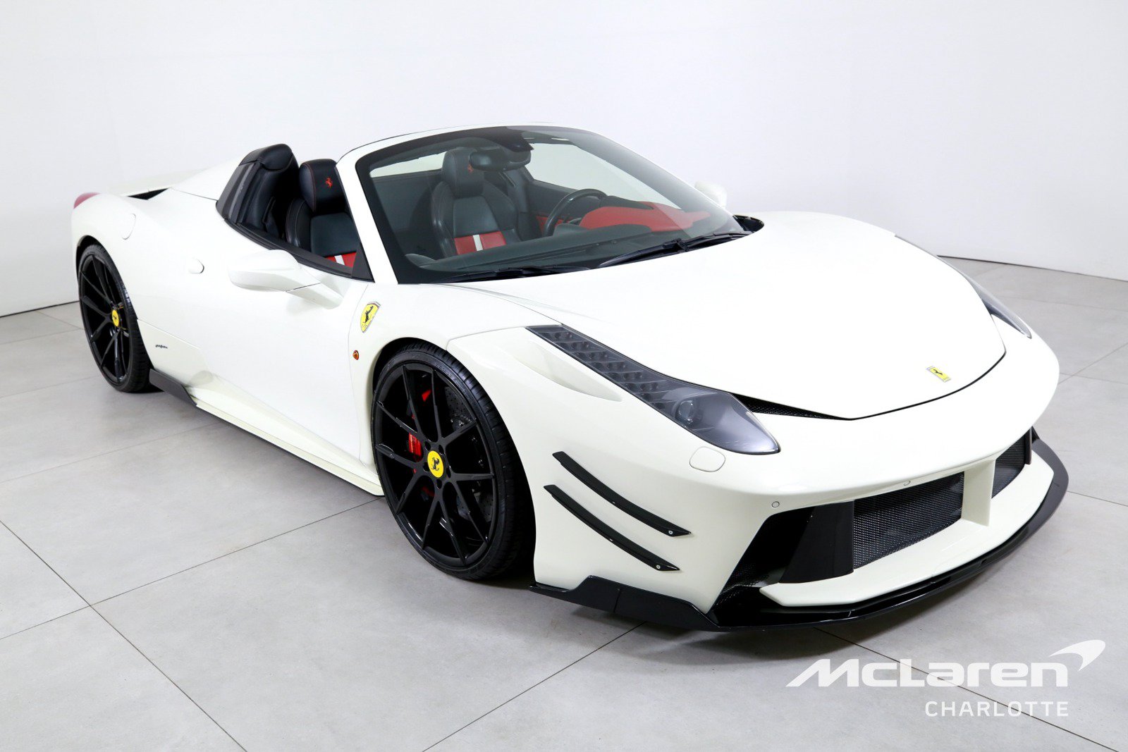 Used 2014 Ferrari 458 Spider RWD image 4