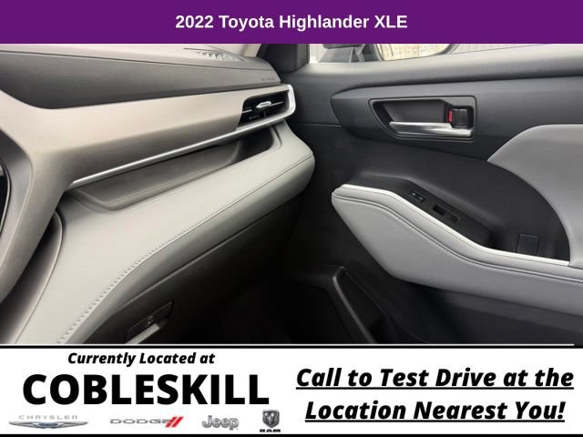 Used 2022 Toyota Highlander XLE AWD/4WD image 28