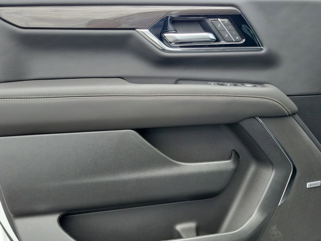 New 2026 GMC Yukon Elevation RWD image 11