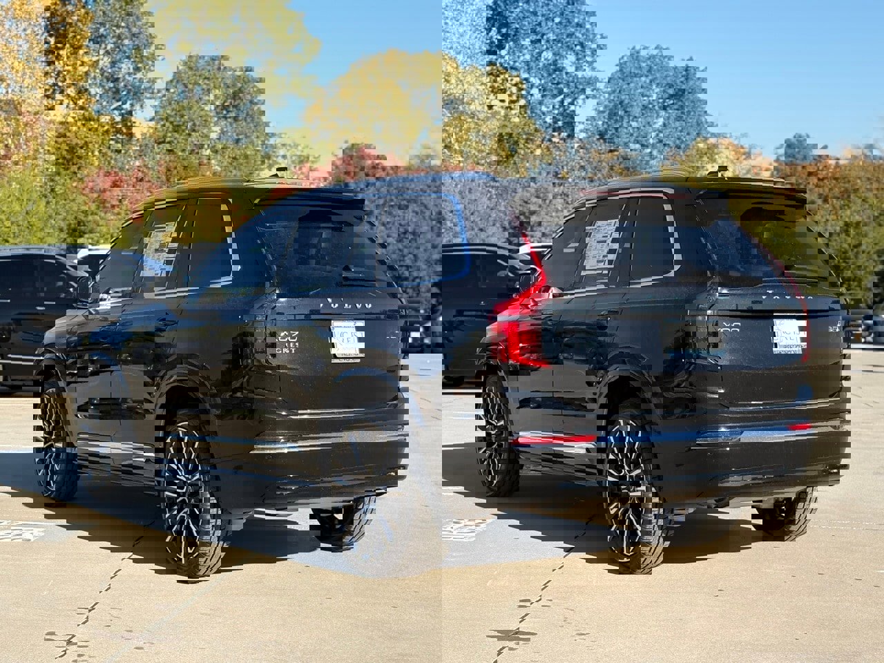 New 2026 Volvo XC90 B5 Ultra w/ Lounge Package image 3