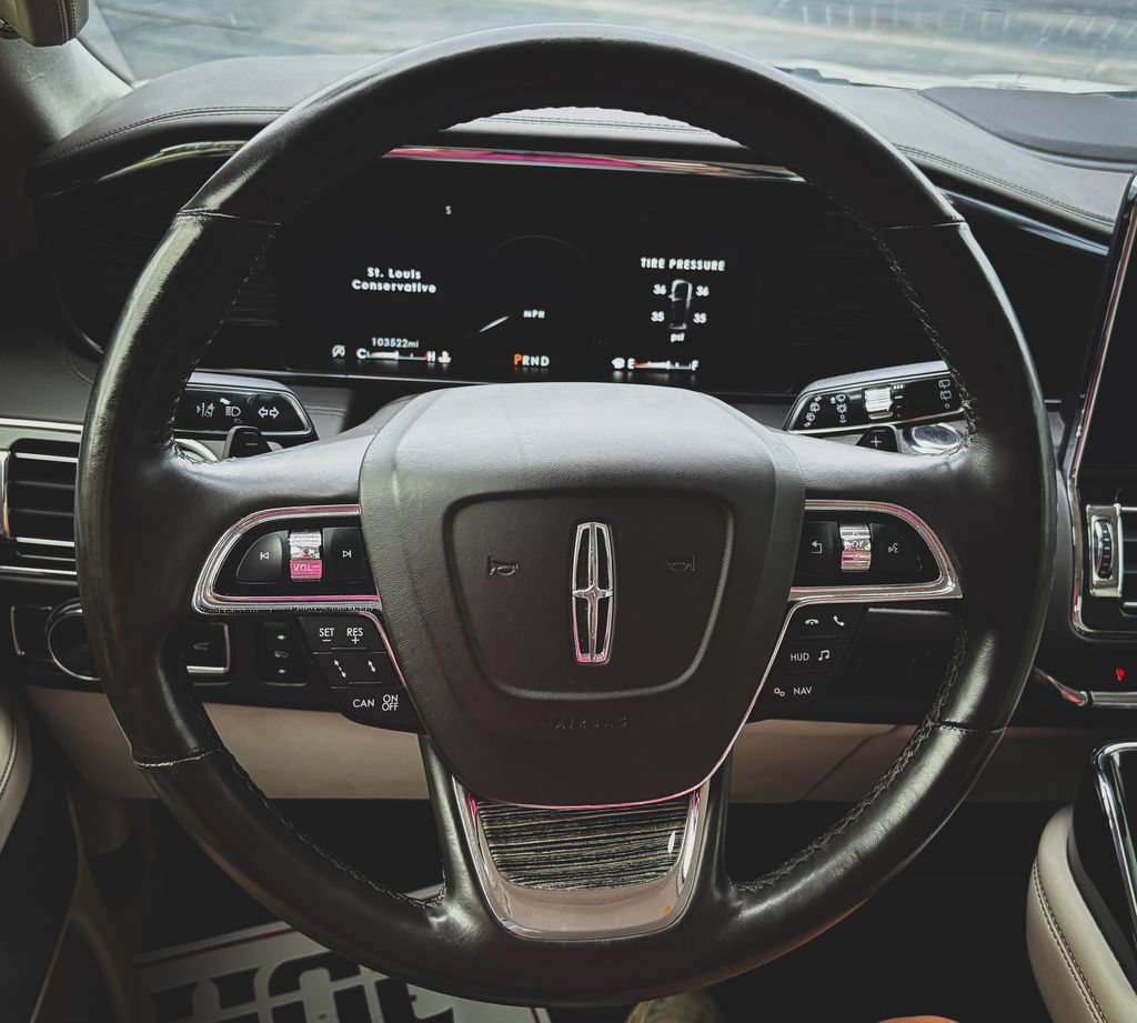 Used 2018 Lincoln Navigator L Black Label AWD/4WD image 13