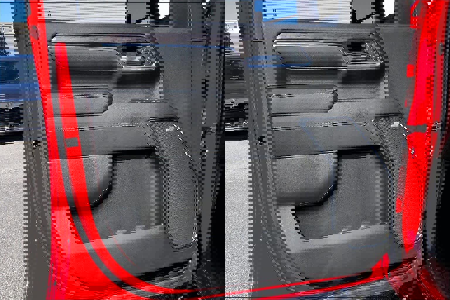 Used 2024 Chevrolet Silverado 2500 LTZ w/ LTZ Convenience Package image 21