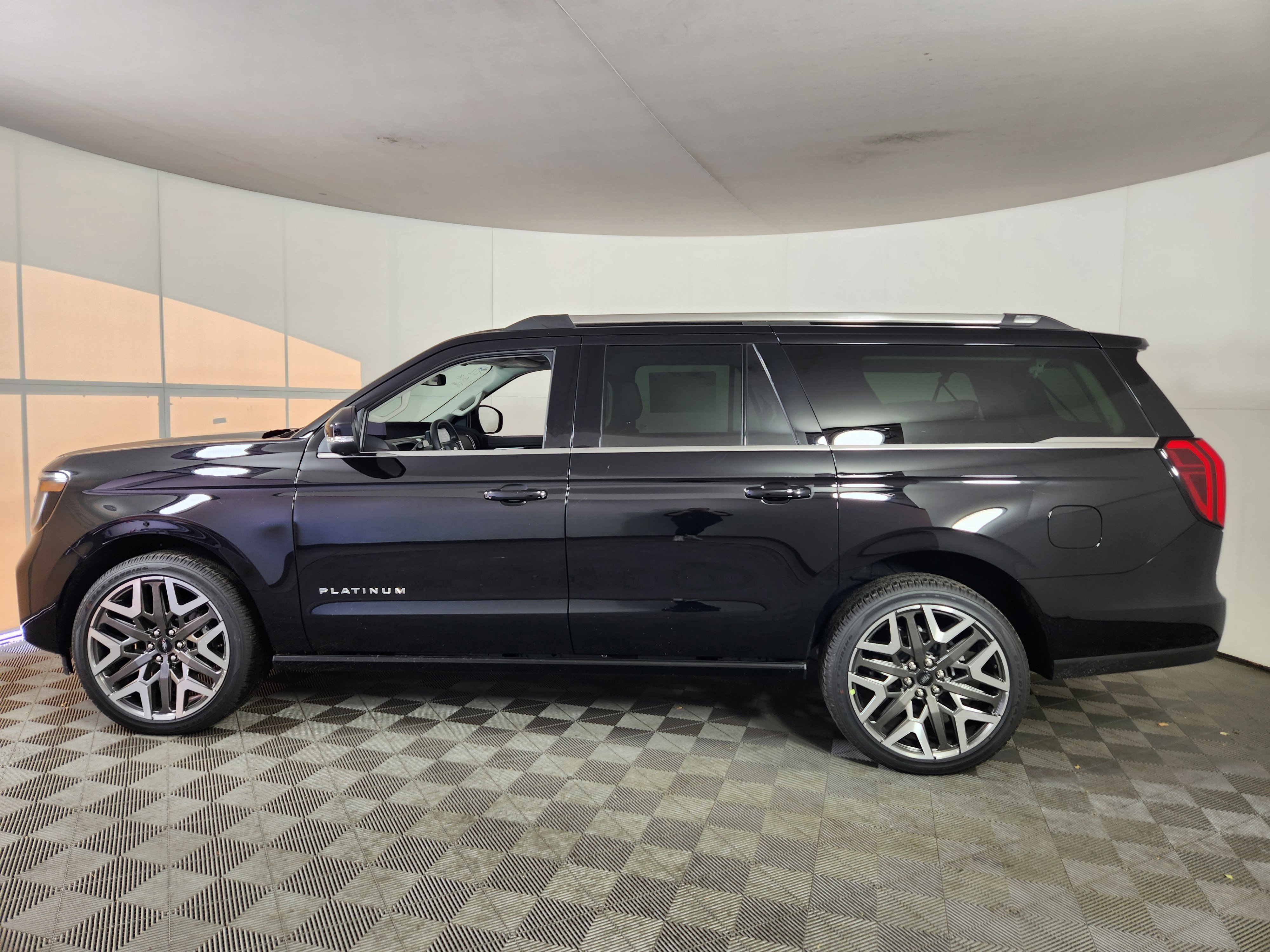 New 2026 Ford Expedition Max Platinum w/ Platinum Ultimate Package image 4