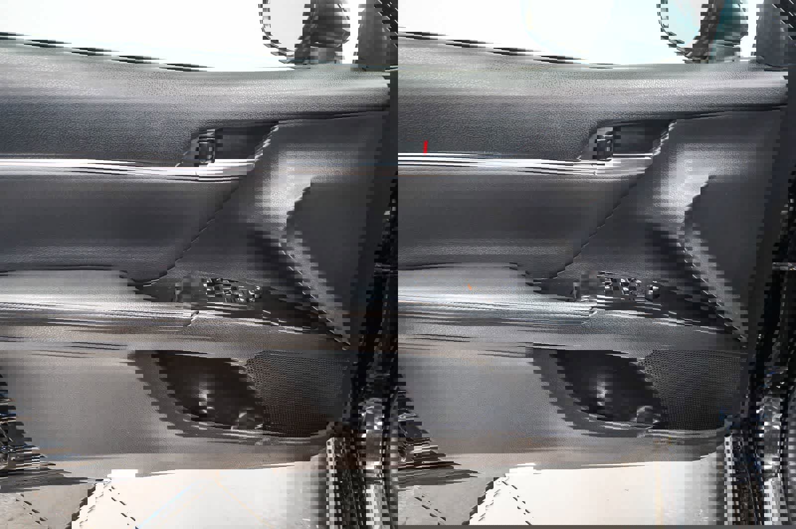 Used 2019 Toyota Camry XSE w/ Carpet Mat Package image 21