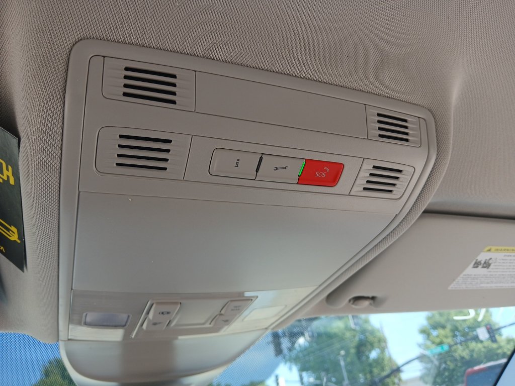 New 2027 Volkswagen Taos S FWD image 19