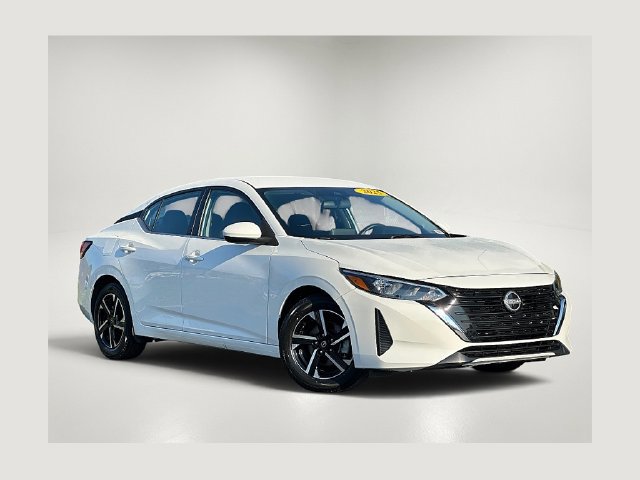 Used 2025 Nissan Sentra SV FWD image 1