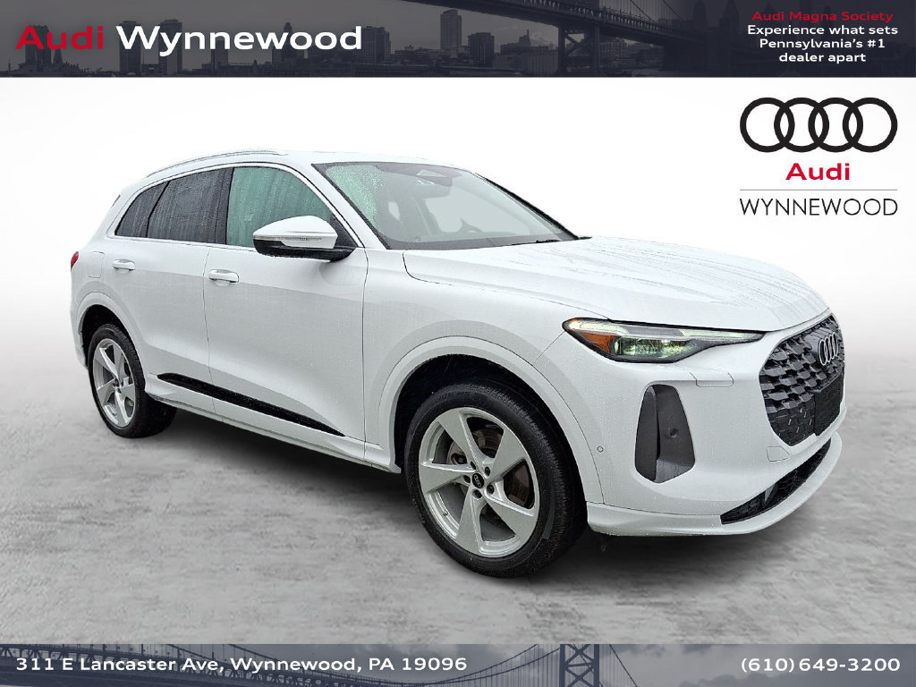 Certified 2025 Audi Q5 Premium w/ Premium Plus AWD/4WD image 1