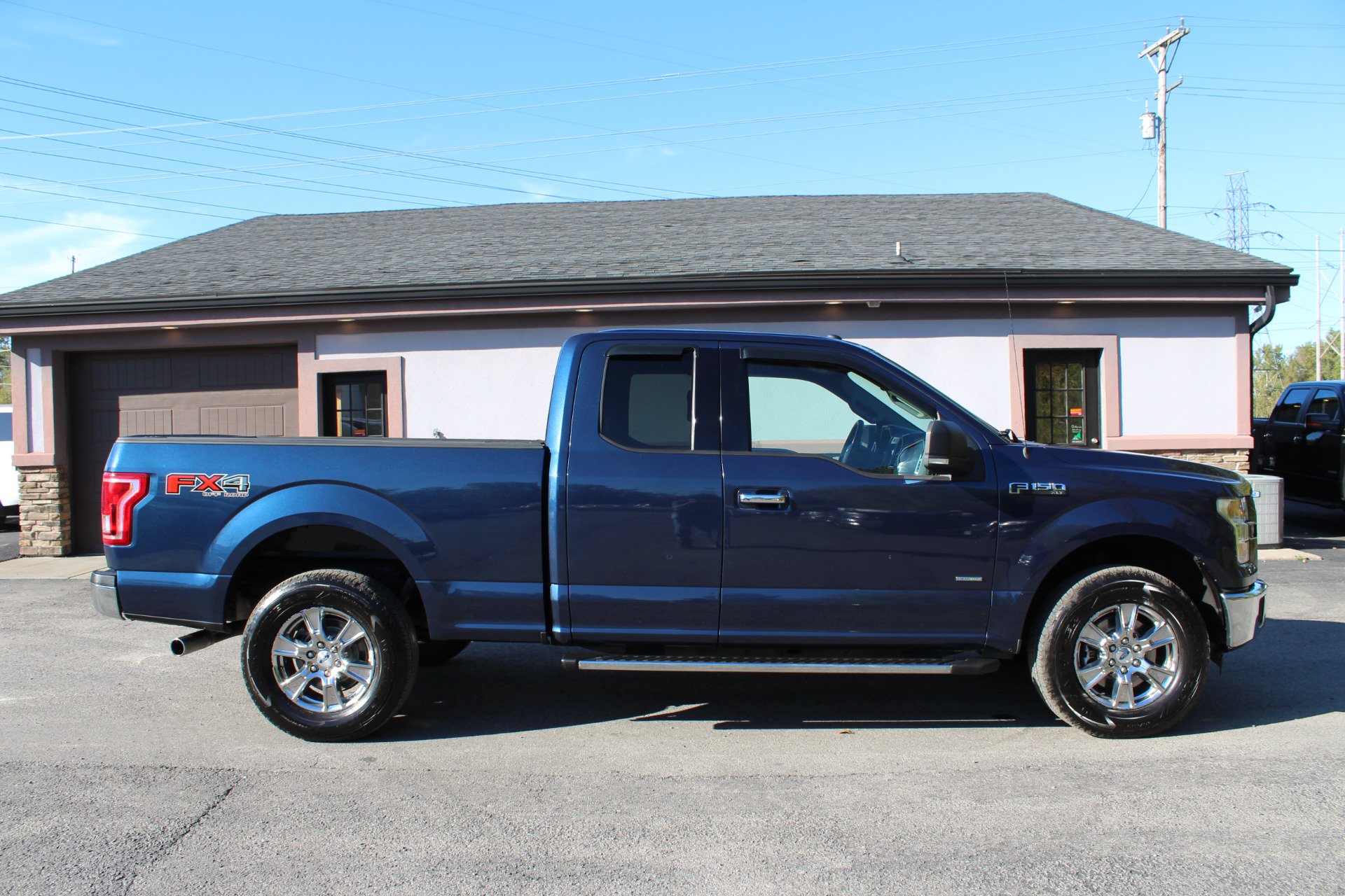 Used 2016 Ford F150 XLT w/ Equipment Group 302A Luxury AWD/4WD image 3
