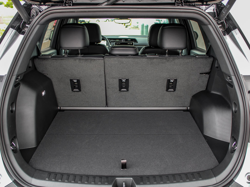 New 2027 GMC Terrain Elevation w/ Elevation Premium Package AWD/4WD image 24