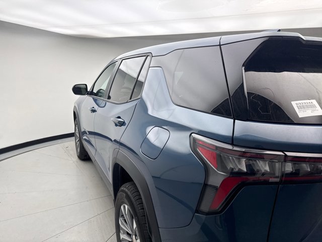 Used 2026 Chevrolet Equinox LT image 3