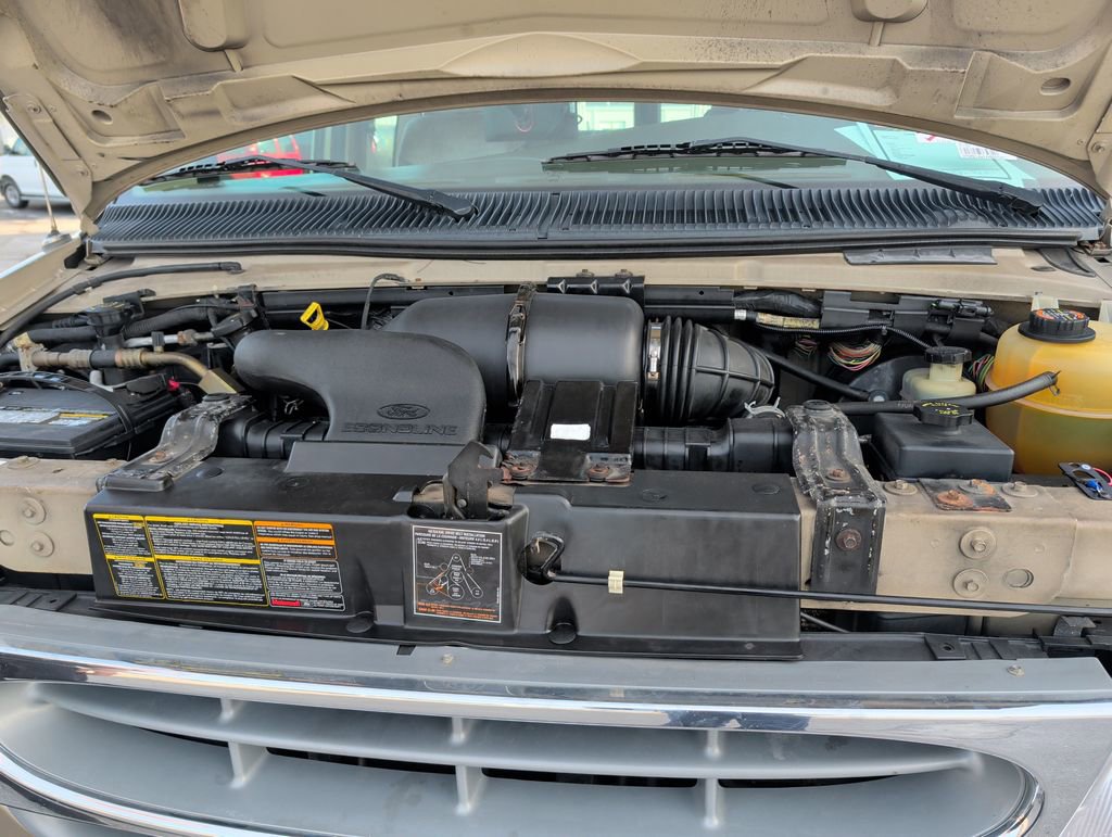Used 1999 Ford E-150 and Econoline 150 image 22