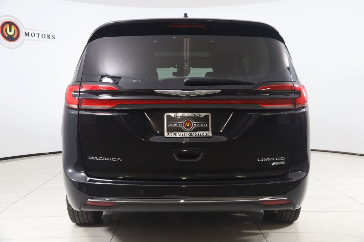 Used 2021 Chrysler Pacifica Limited AWD/4WD image 49