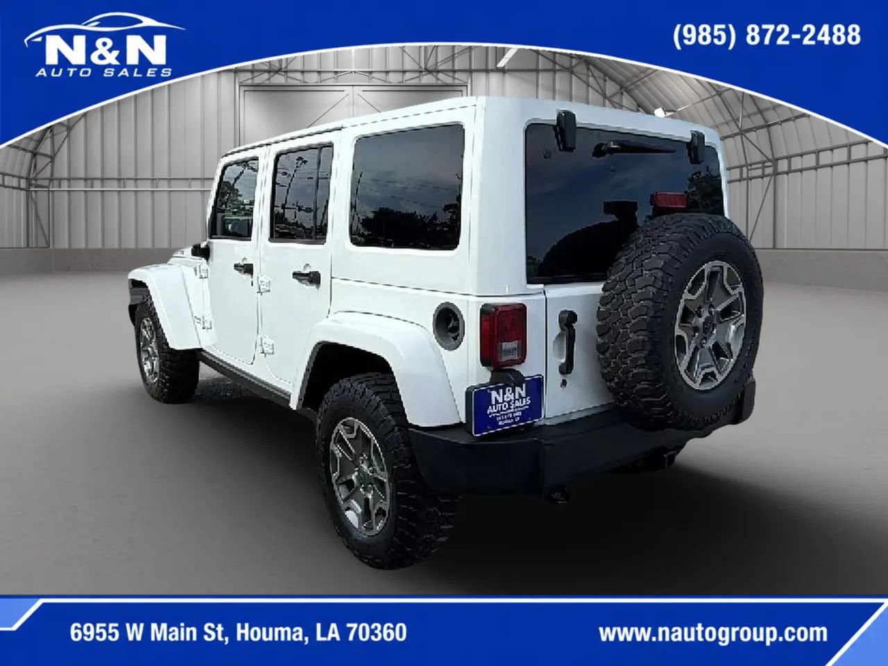 Used 2015 Jeep Wrangler Unlimited Rubicon w/ Connectivity Group AWD/4WD image 3