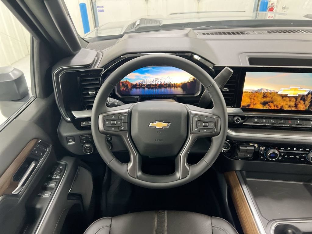 New 2026 Chevrolet Silverado 3500 High Country w/ High Country Premium Package AWD/4WD image 6