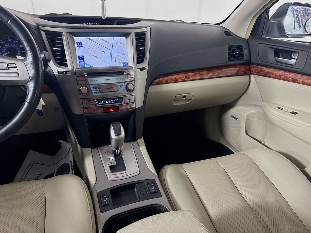 Used 2010 Subaru Outback 3.6R Limited AWD/4WD image 29