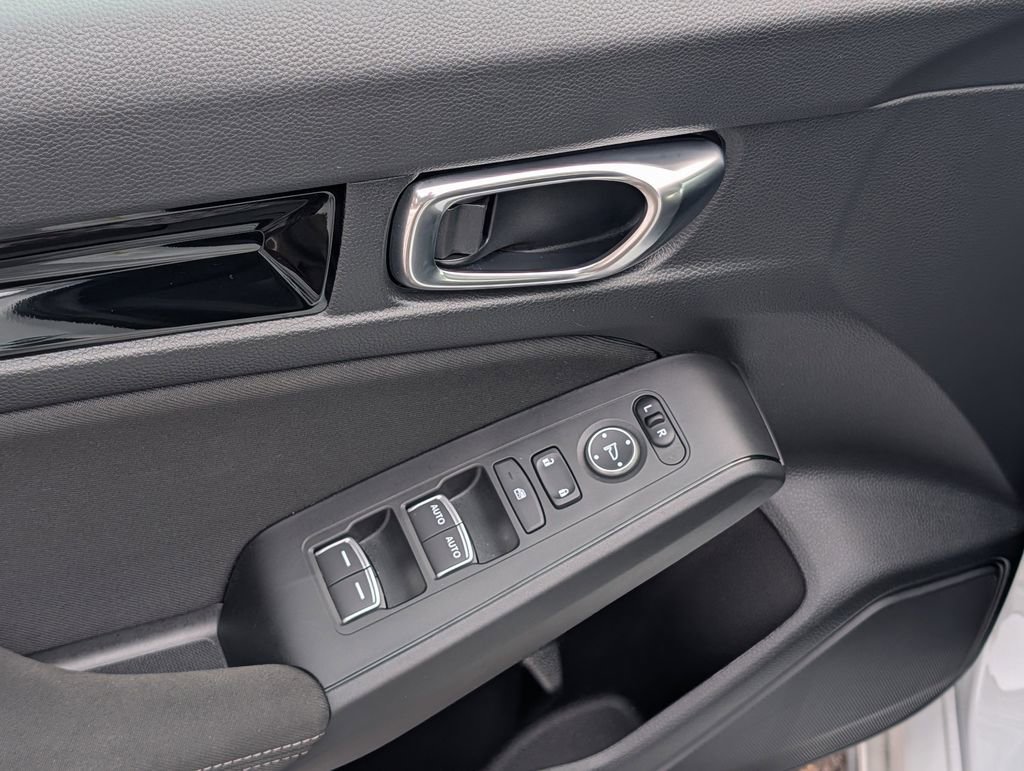 Used 2025 Honda Civic Sport image 15