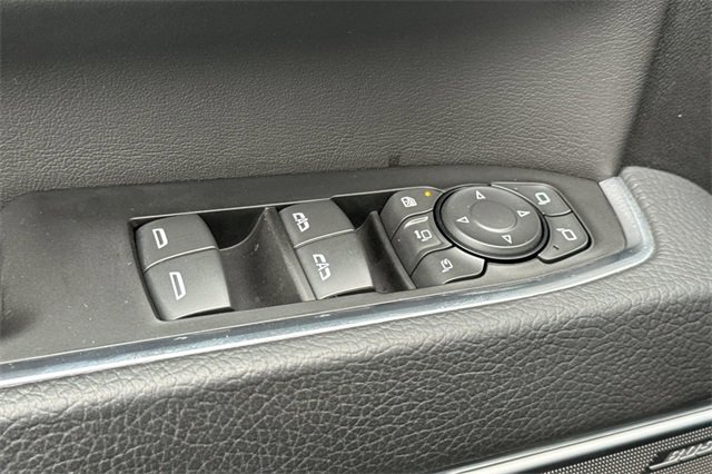 Used 2025 GMC Sierra 2500 Denali image 12