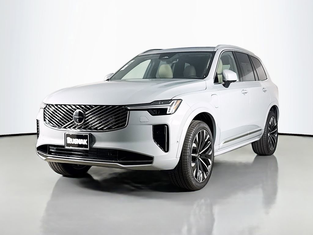New 2026 Volvo XC90 T8 Plus w/ Protection Package Premier AWD/4WD image 3