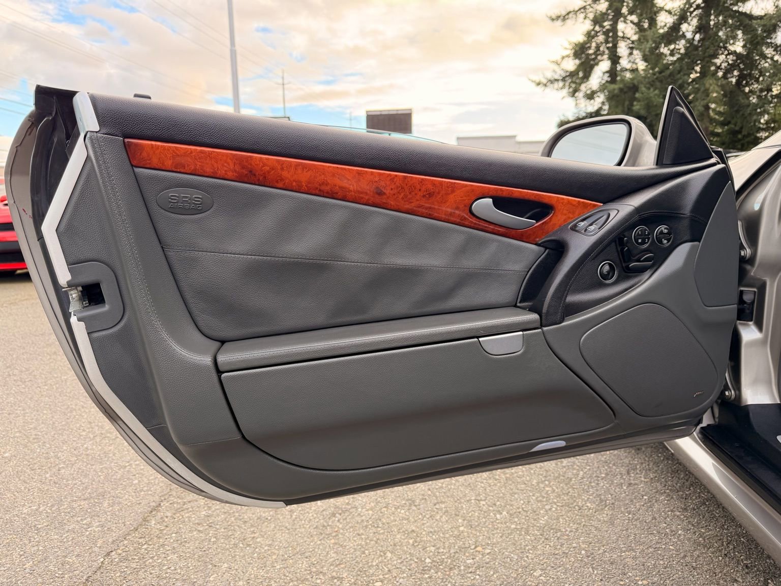 Used 2003 Mercedes-Benz SL 500 image 9