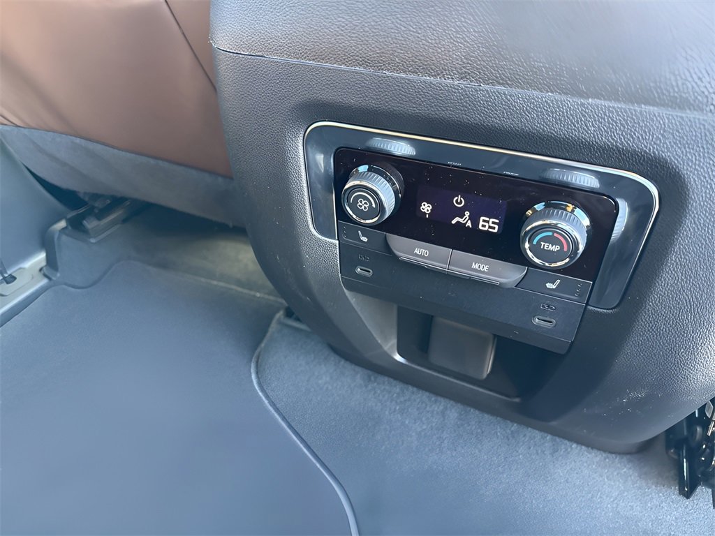 New 2026 Chevrolet Tahoe High Country image 16