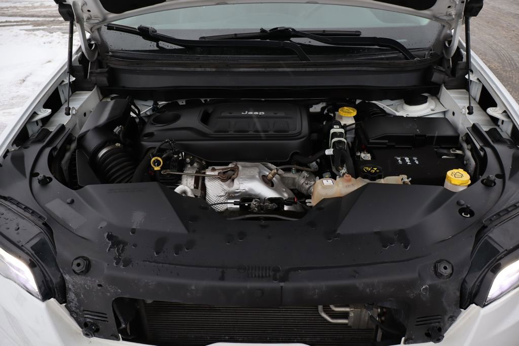 Used 2020 Jeep Cherokee Limited image 47