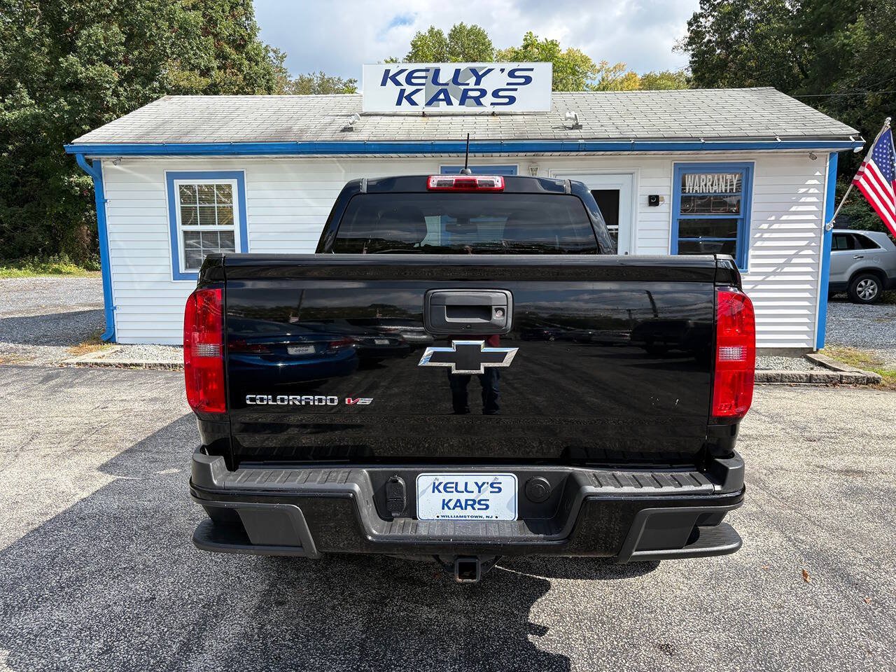 Used 2018 Chevrolet Colorado W/T w/ Custom Special Edition RWD image 5
