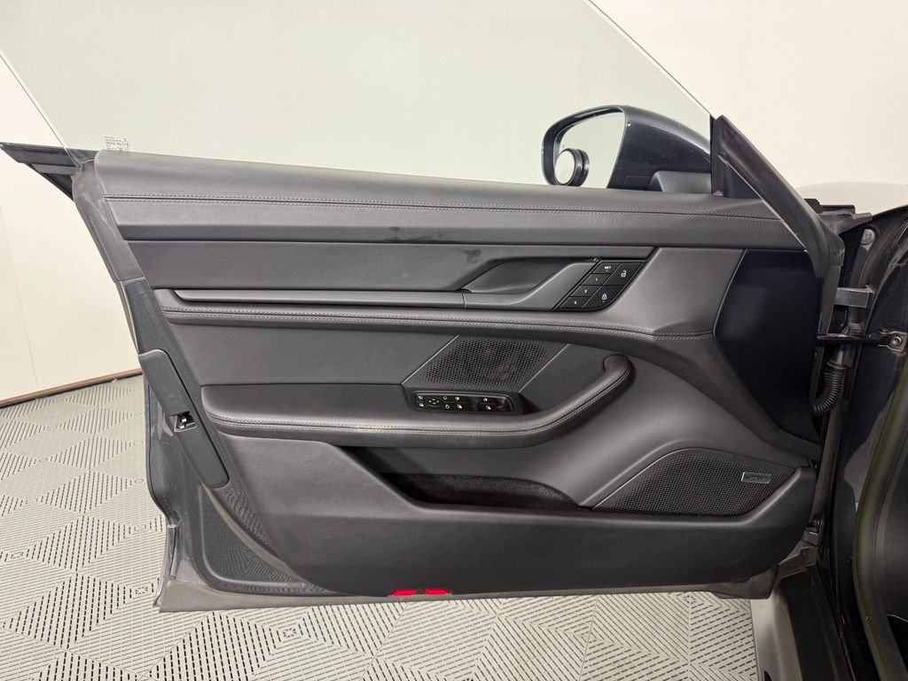 Certified 2023 Porsche Taycan GTS AWD/4WD image 17
