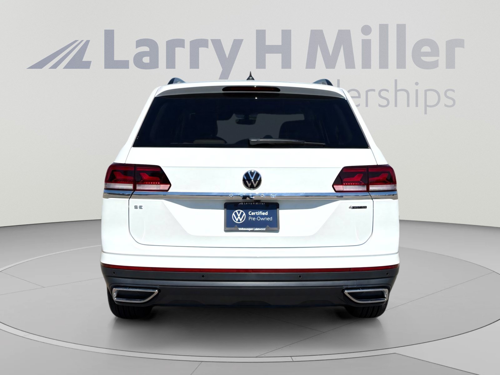 Used 2023 Volkswagen Atlas SE w/ Black Wheel Package AWD/4WD image 5