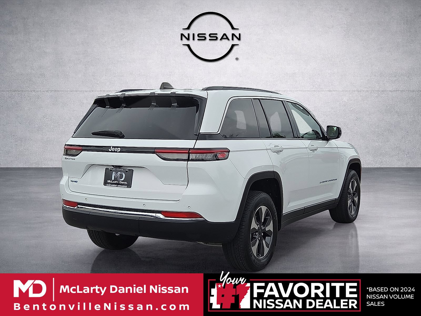 Used 2024 Jeep Grand Cherokee Limited 4xe AWD/4WD image 5