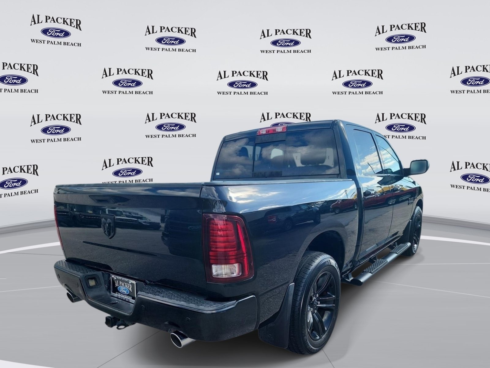 Used 2016 RAM 1500 Sport w/ Black Ram 1500 Sport Group RWD image 5